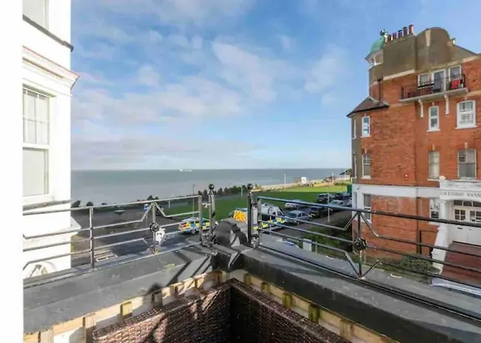 Breathtaking Walpole Sea Views